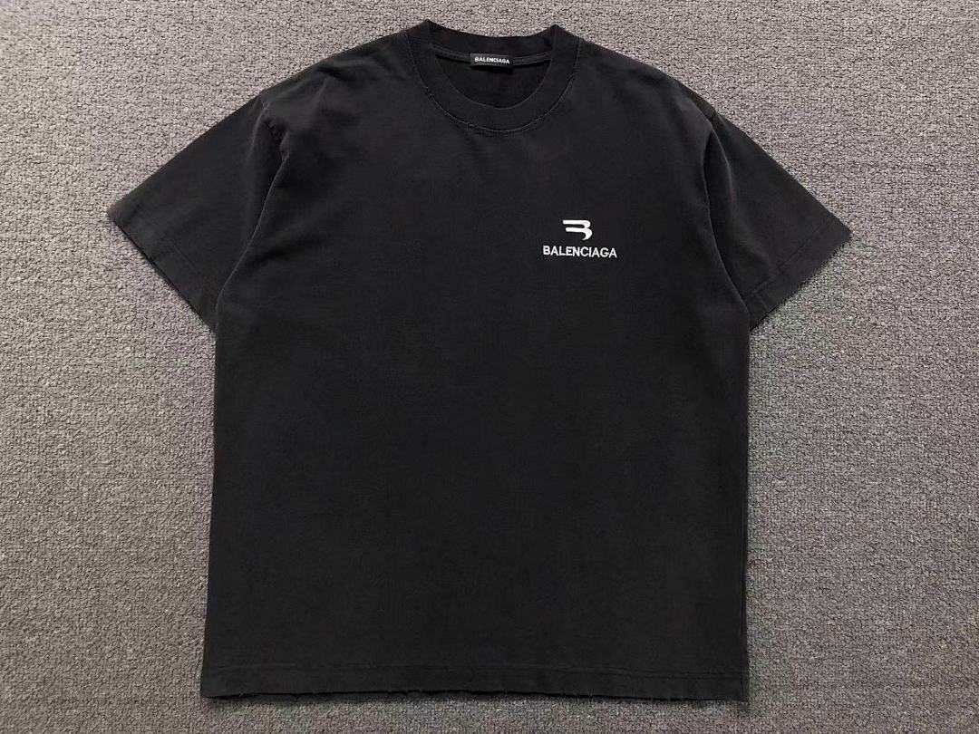 Balenciaga 118 B⭐L⭐⭐⭐IA⭐A T-SHIRT 42013111133 (Im 170Cm 60Kg I Wear Size 2XL In The Phot) - Image 15