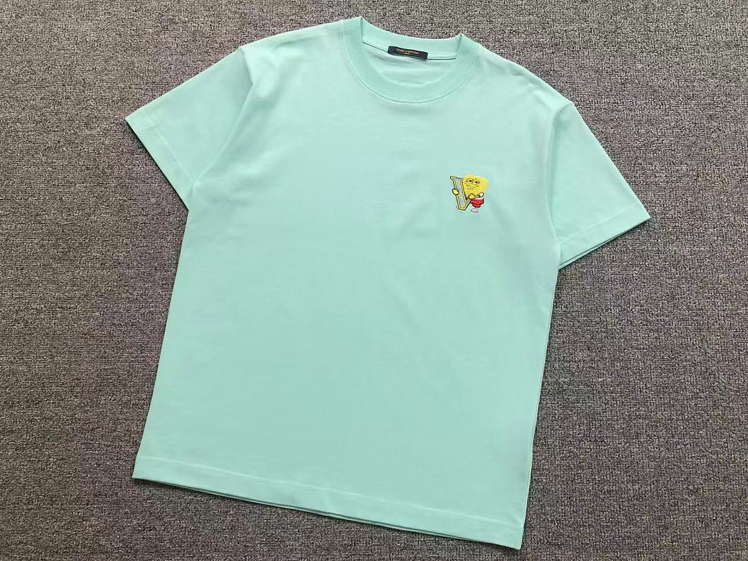 Louis Vuitton 125 L⭐ T-SHIRT 52070405147 (Im 170Cm 60Kg I Wear Size L In The Phot) - Image 10