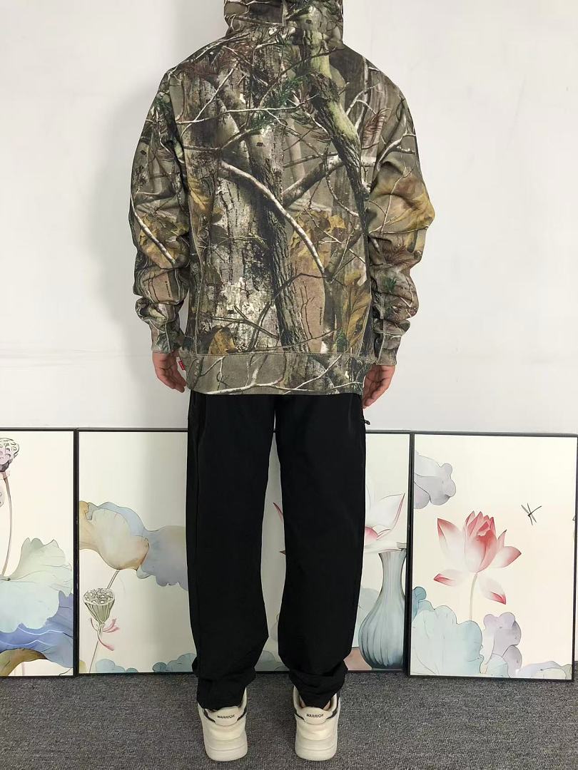 Supreme 348 S⭐⭐R⭐⭐E HOODIE 52071607182 (Im 170Cm 60Kg I Wear Size S In The Phot) - Image 4