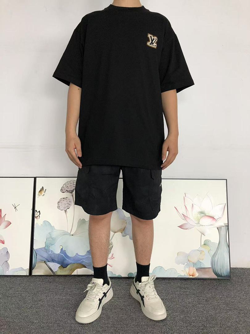 Louis Vuitton 108 L⭐T-SHIRT 41081903133 (Im 170Cm 60Kg I Wear Size XL In The Phot) - Image 3
