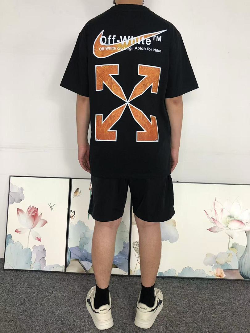 Off-White 98 OFF-WHITE T-SHIRT 59013219 (Im 170Cm 60Kg I Wear Size M In The Phot) - Image 4