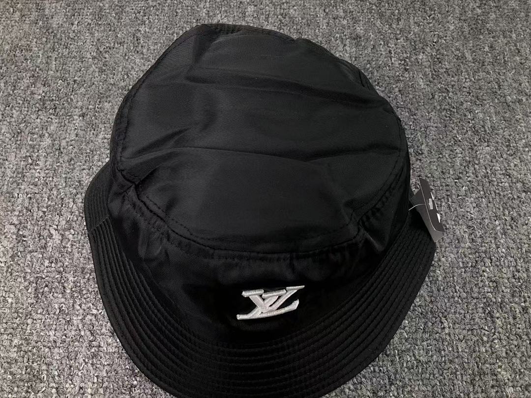 Louis Vuitton 68 L⭐ - Image 12