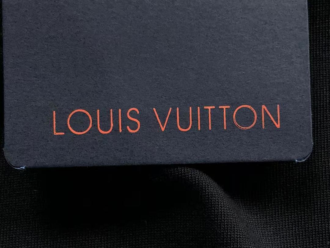 Louis Vuitton 115 L⭐ T-SHIRT 520120820 (Im 170Cm 60Kg I Wear Size S In The Phot) - Image 26