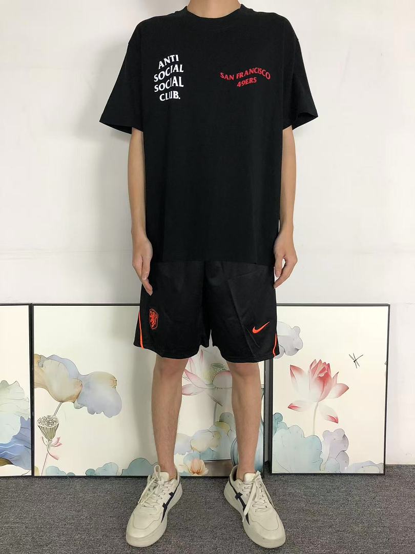 Christian Louboutin 88 ANTI SOCIAL CLUB T-SHIRT 126212602 (Im 170Cm 60Kg I Wear Size M In The Phot) - Image 3