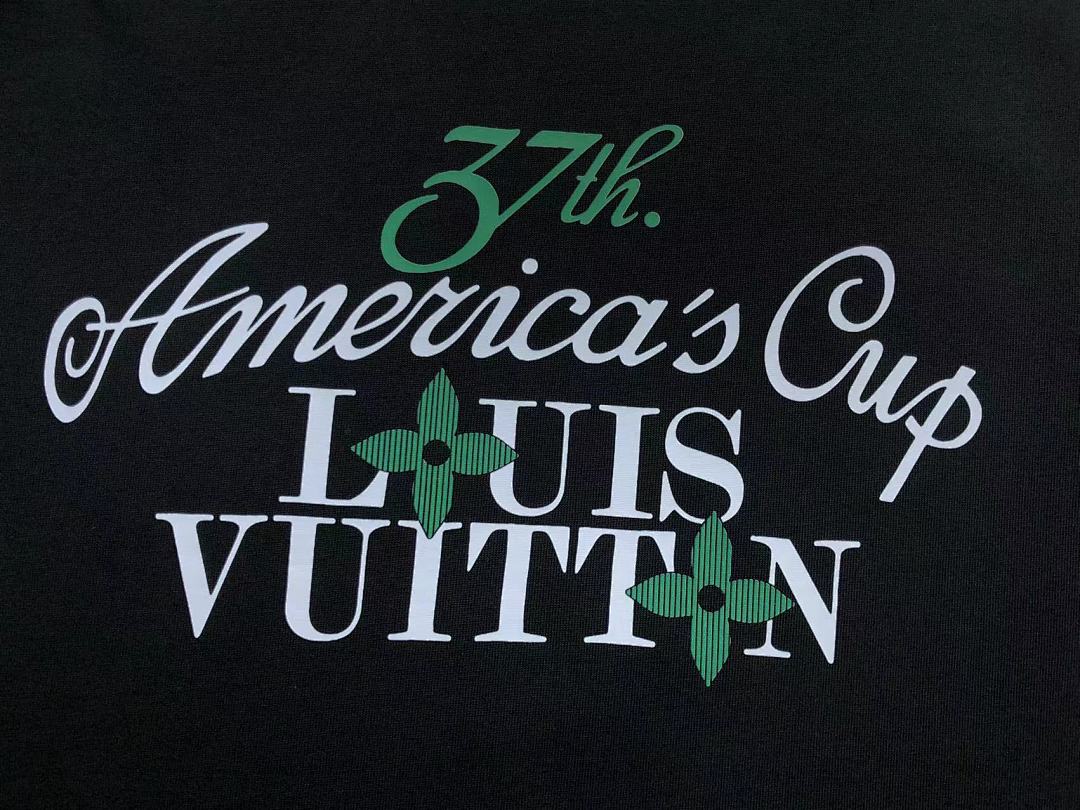 Louis Vuitton 108 L⭐ T-SHIRT 411131721 (Im 170Cm 55Kg I Wear Size M In The Phot) - Image 10