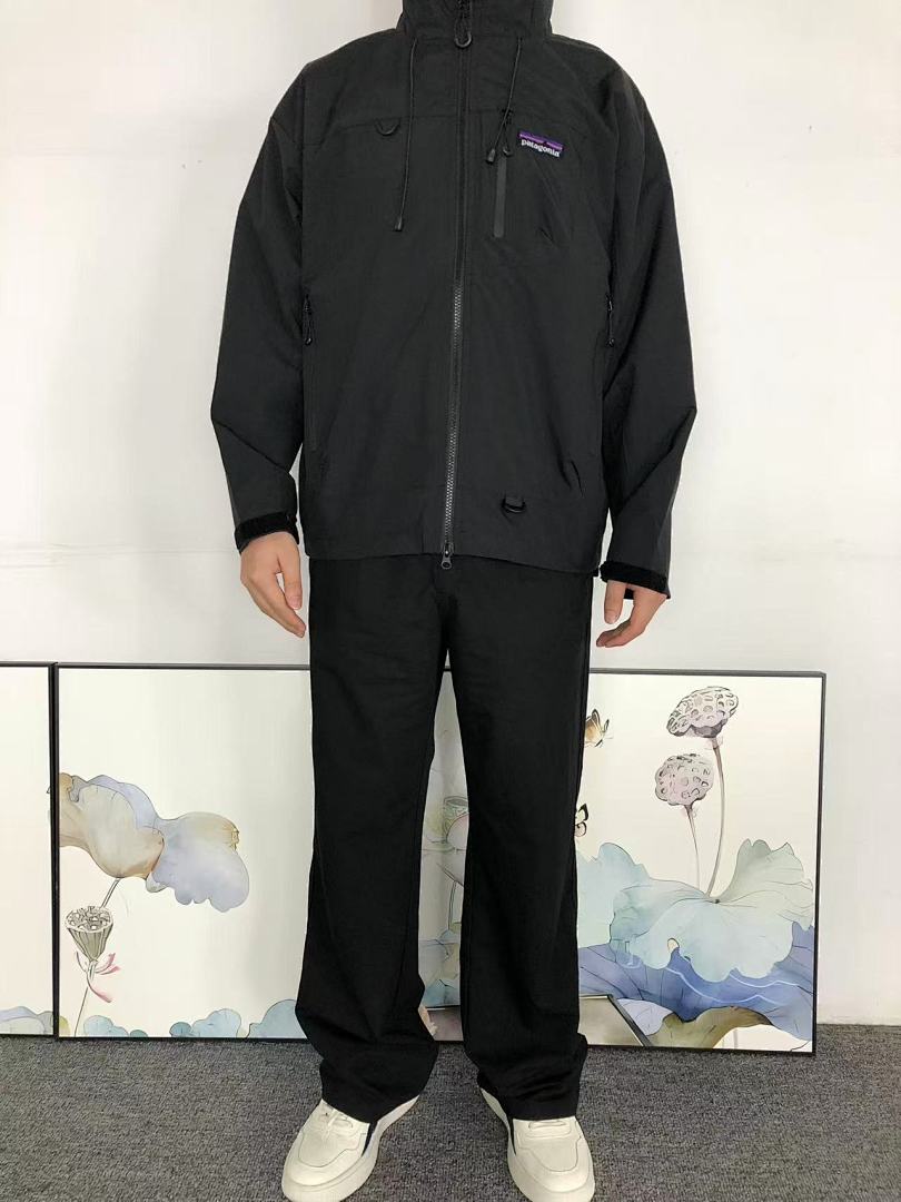 On Running 135 PATAGONIA TRENCH COAT 560107108 (Im 170Cm 60Kg I Wear Size S In The Phot) - Image 4