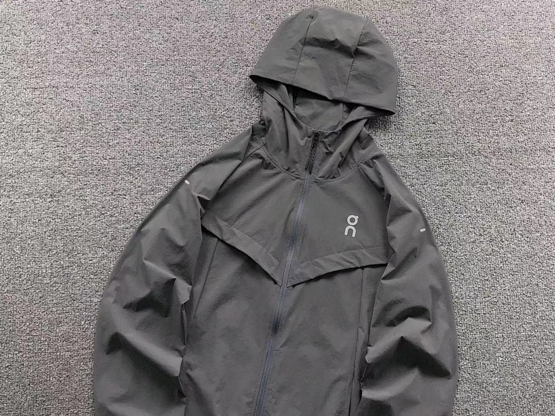 On Running 218 ON JACKET - Image 10