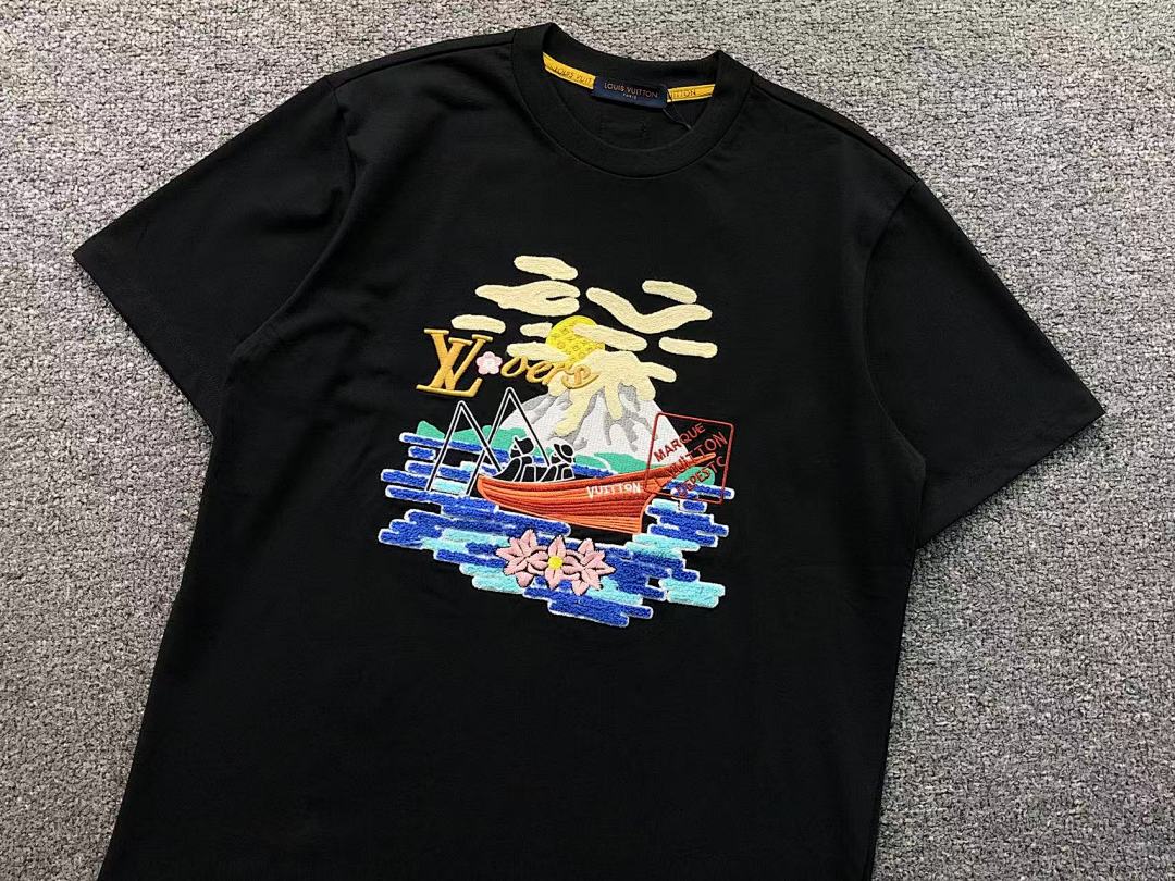 Louis Vuitton 138 L⭐ T-SHIRT 3202280121 (Im 172Cm 55Kg I Wear Size M In The Phot) - Image 12