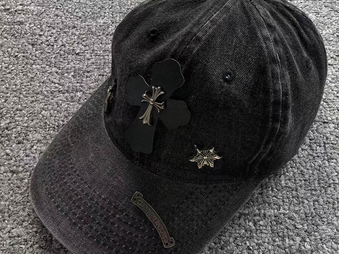 Comme des Garcons 75 C⭐⭐OME HE⭐⭐TS - Image 6