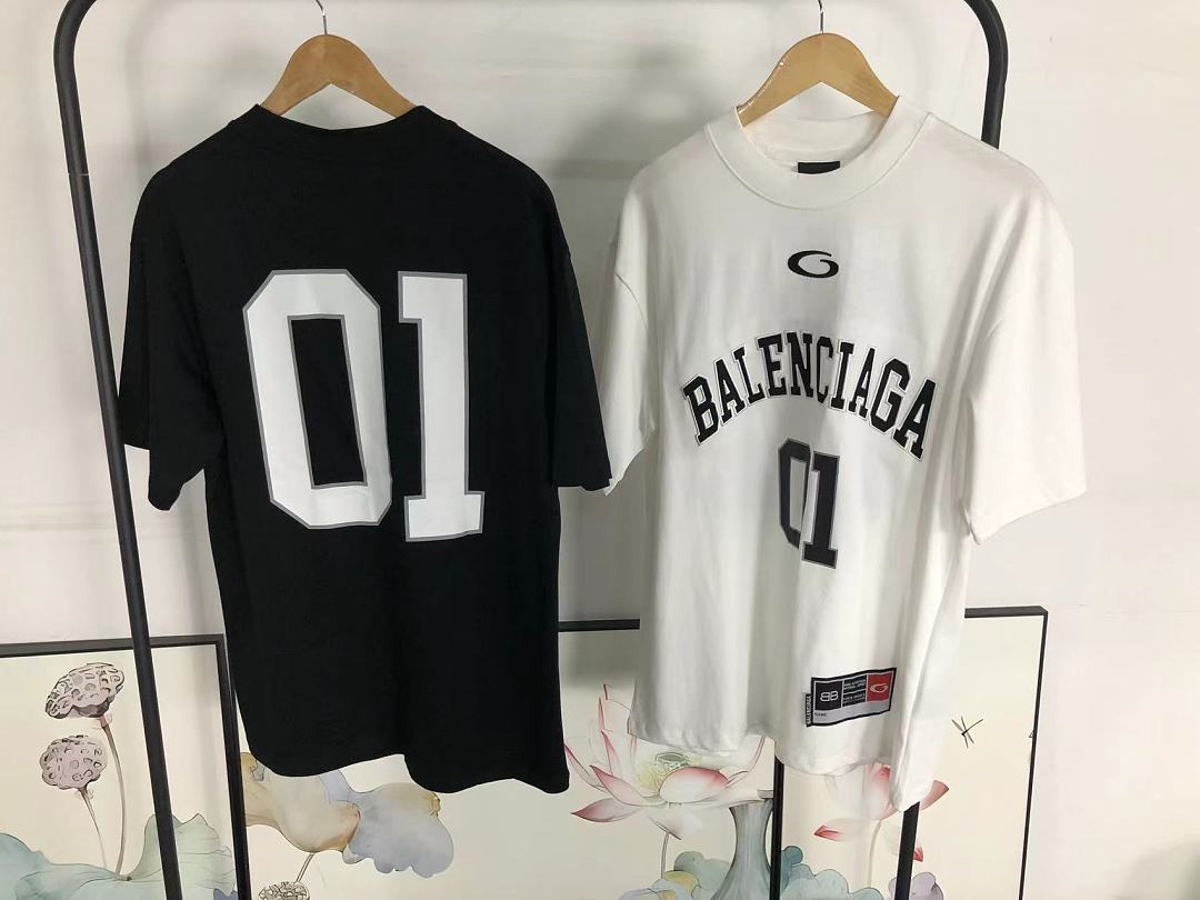 Balenciaga 158 B⭐L⭐⭐⭐IA⭐A T-SHIRT 22051218001 (Im 170Cm 60Kg I Wear Size S In The Phot) - Image 30