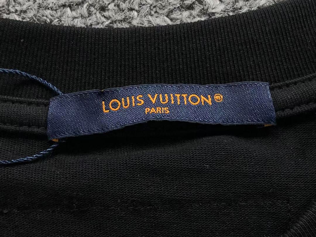Louis Vuitton 148 L⭐ T-SHIRT 22050432001 (Im 170Cm 60Kg I Wear Size XS In The Phot) - Image 23