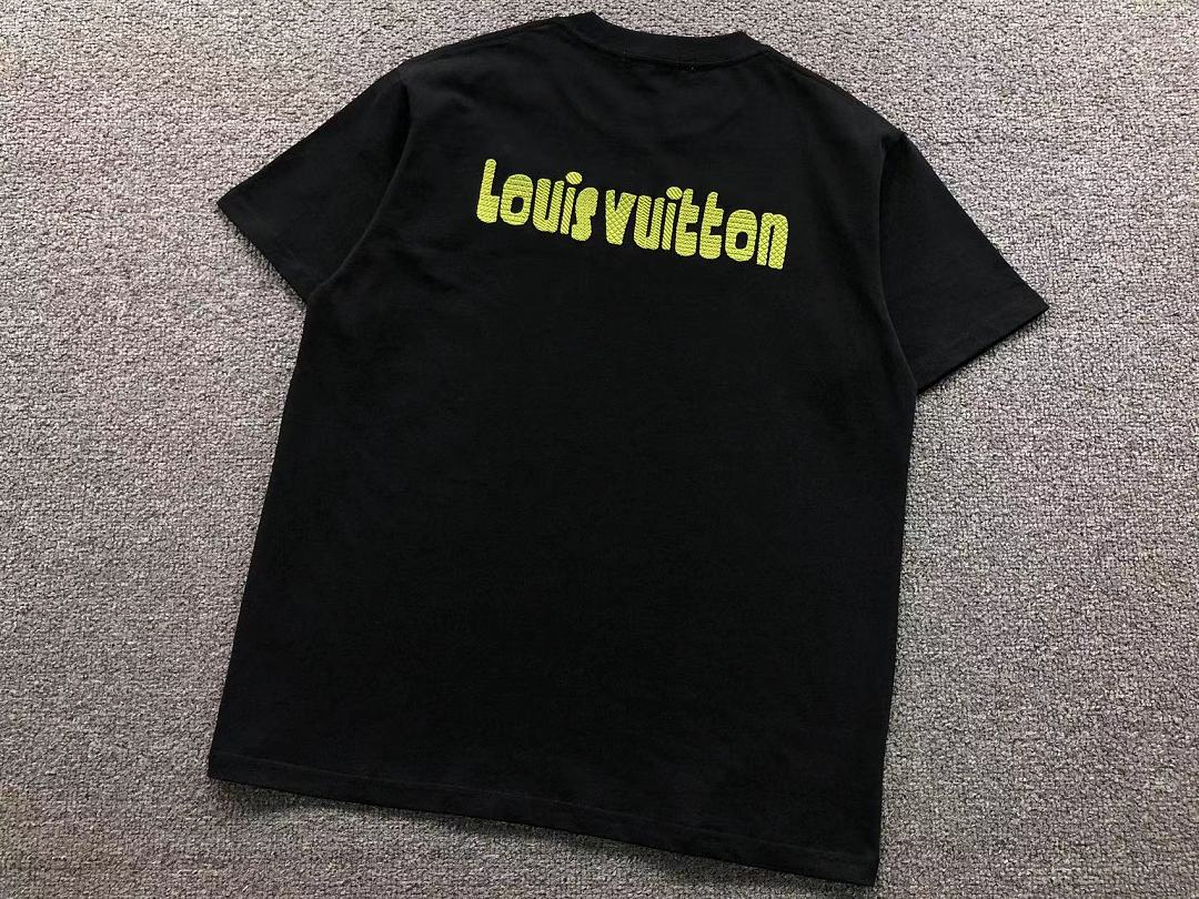 Louis Vuitton 125 L⭐ T-SHIRT 2208022015 (Im 170Cm 60Kg I Wear Size S In The Phot) - Image 12