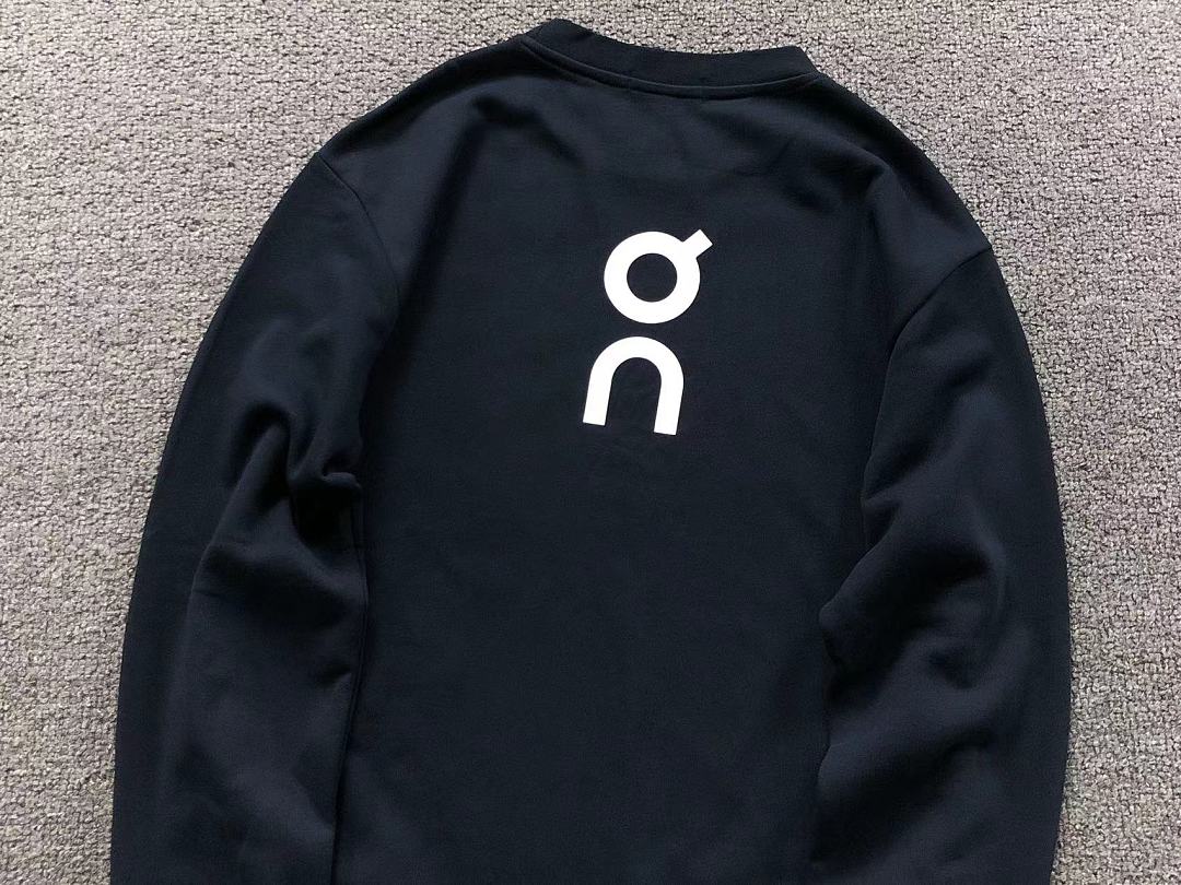 On Running 129 ON HOODIE 12961230 (Im 170Cm 60Kg I Wear Size M In The Phot) - Image 16