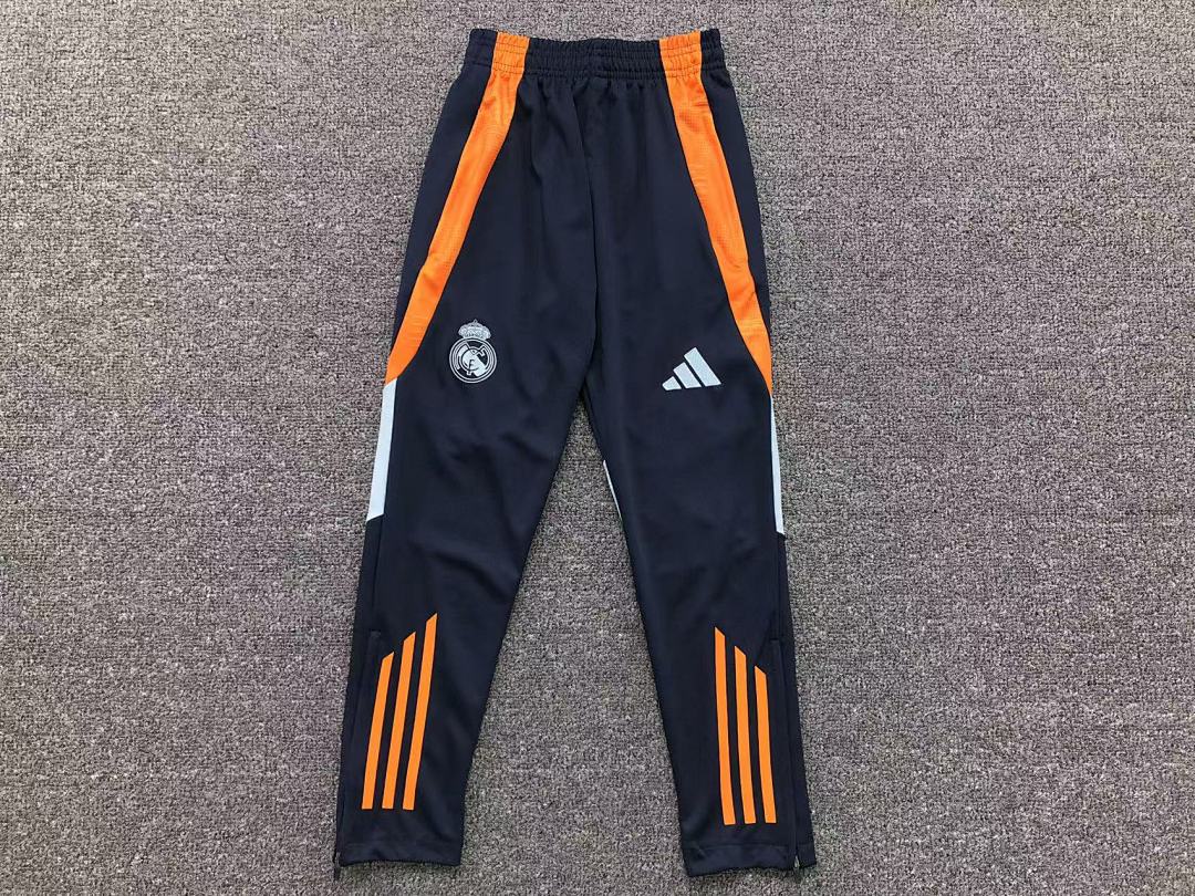 Chanel 135 FOOTBALL CHILD TROUSERS LONG - Image 19