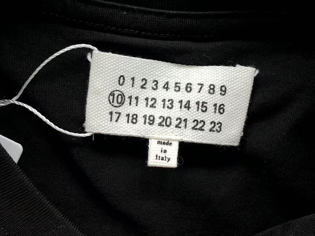 On Running 78 MAISON MARGIELA T-SHIRT 57080786 (Im 170Cm 60Kg I Wear Size 46 In The Phot) - Image 18