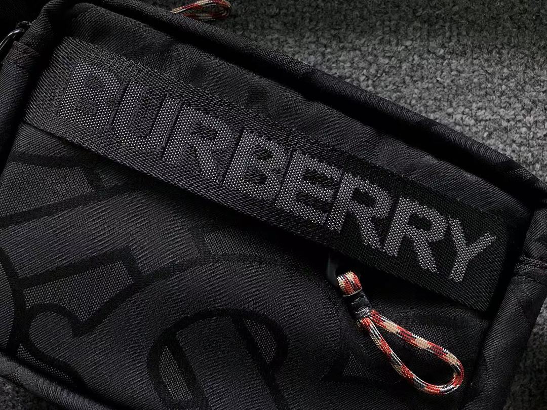 Burberry 145 B⭐R⭐E⭐RY BAG 3207070213 (Long 21CM* Wide 6CM* High 15CM) - Image 16