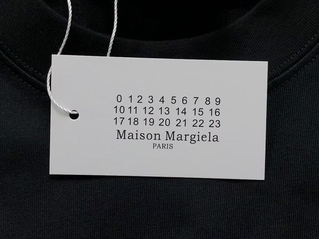 On Running 108 MAISON MARGIELA T-SHIRT 41150621 (Im 170Cm 57Kg I Wear Size M In The Phot) - Image 23