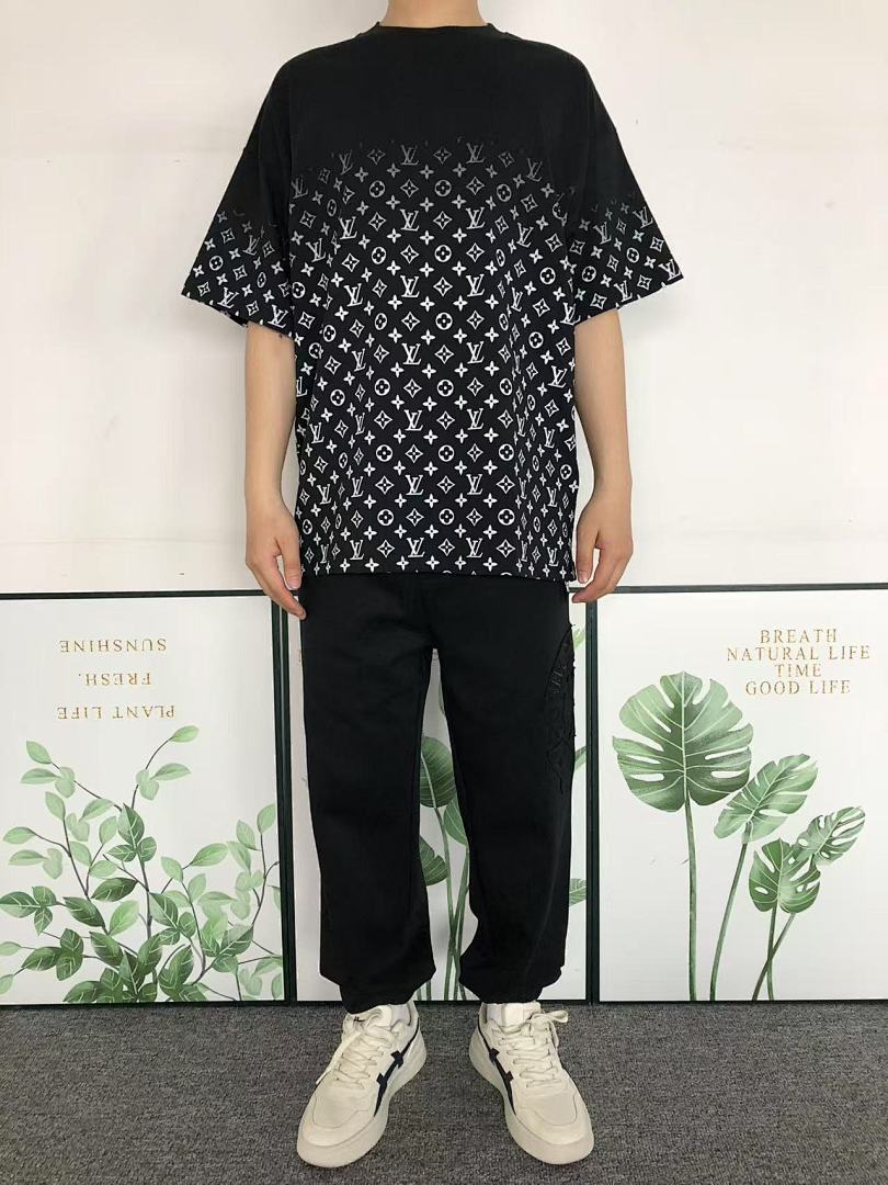 Louis Vuitton 115 L⭐ T-SHIRT 413272621 (Im 170Cm 60Kg I Wear Size S In The Phot) - Image 3