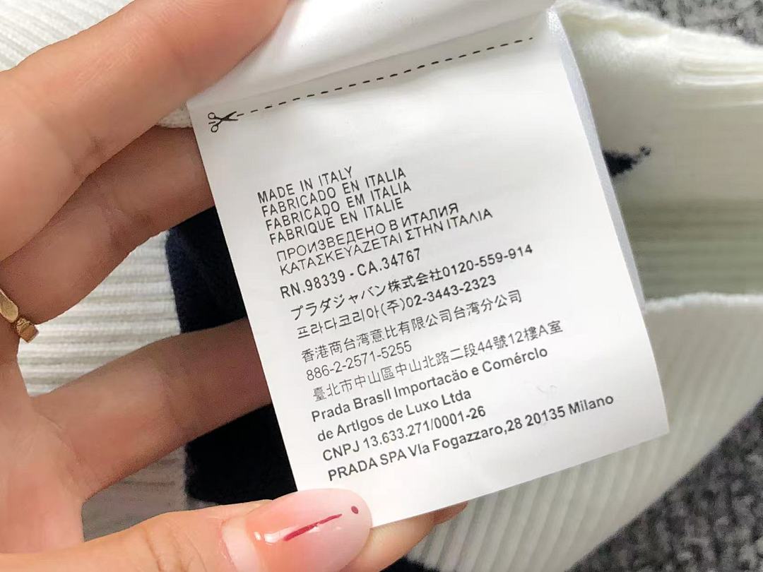 Miu Miu 118 M⭐U T-SHIRT FEMAIE - Image 24