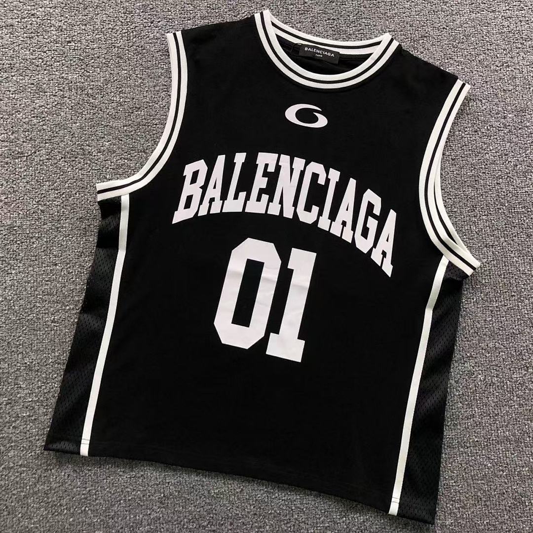 Balenciaga 115 B⭐L⭐⭐⭐IA⭐A VEST 2161602001 (Im 170Cm 60Kg I Wear Size M In The Phot)
