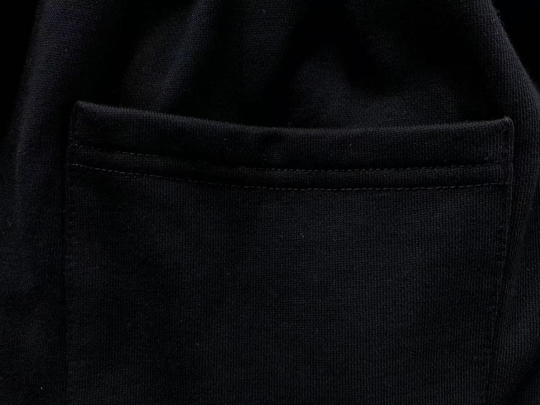 Louis Vuitton SHORTS 158 L⭐ T-SHIRT 2208020215 (Im 170Cm 60Kg I Wear Size S In The Phot) - Image 30