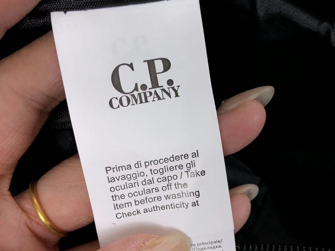 C.P. Company 128 CP BAG 1104280666 (Long 69CM* Wide 27CM*35CM) - Image 36