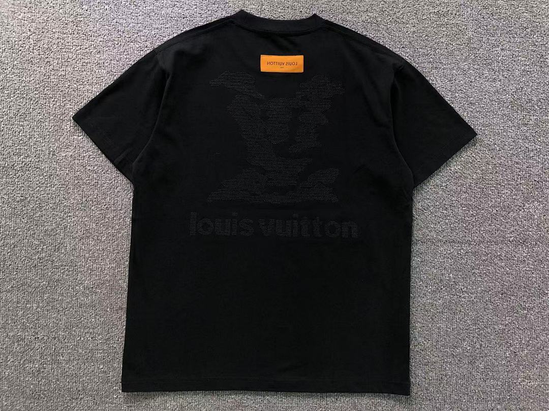 Louis Vuitton 135 L⭐ T-SHIRT 3203272017 (Im 170Cm 60Kg I Wear Size M In The Phot) - Image 7