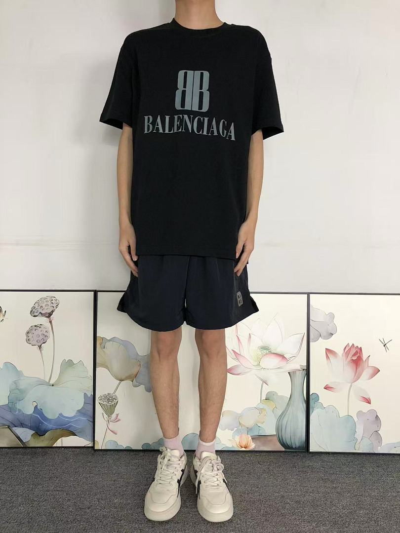Balenciaga 88 B⭐L⭐⭐⭐IA⭐A T-SHIRT 5230504136 (Im 170Cm 60Kg I Wear Size XS In The Phot) - Image 3