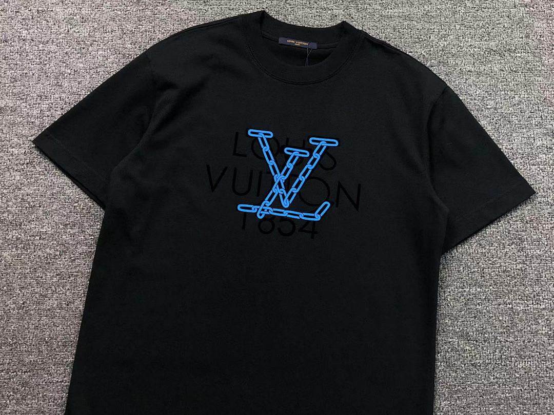 Louis Vuitton 118 L⭐ T-SHIRT 592203147 (Im 170Cm 60Kg I Wear Size M In The Phot) - Image 18