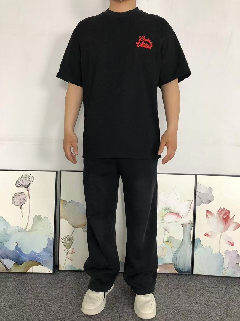 Louis Vuitton 115 L⭐ T-SHIRT 520120420 (Im 170Cm 60Kg I Wear Size M In The Phot) - Image 3