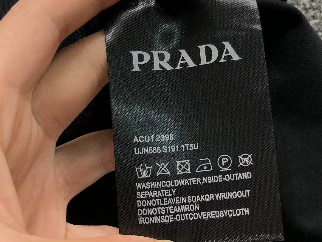 Prada 118 P⭐A⭐A T-SHIRT 3207300320 (Im 170Cm 60Kg I Wear Size L In The Phot) - Image 22