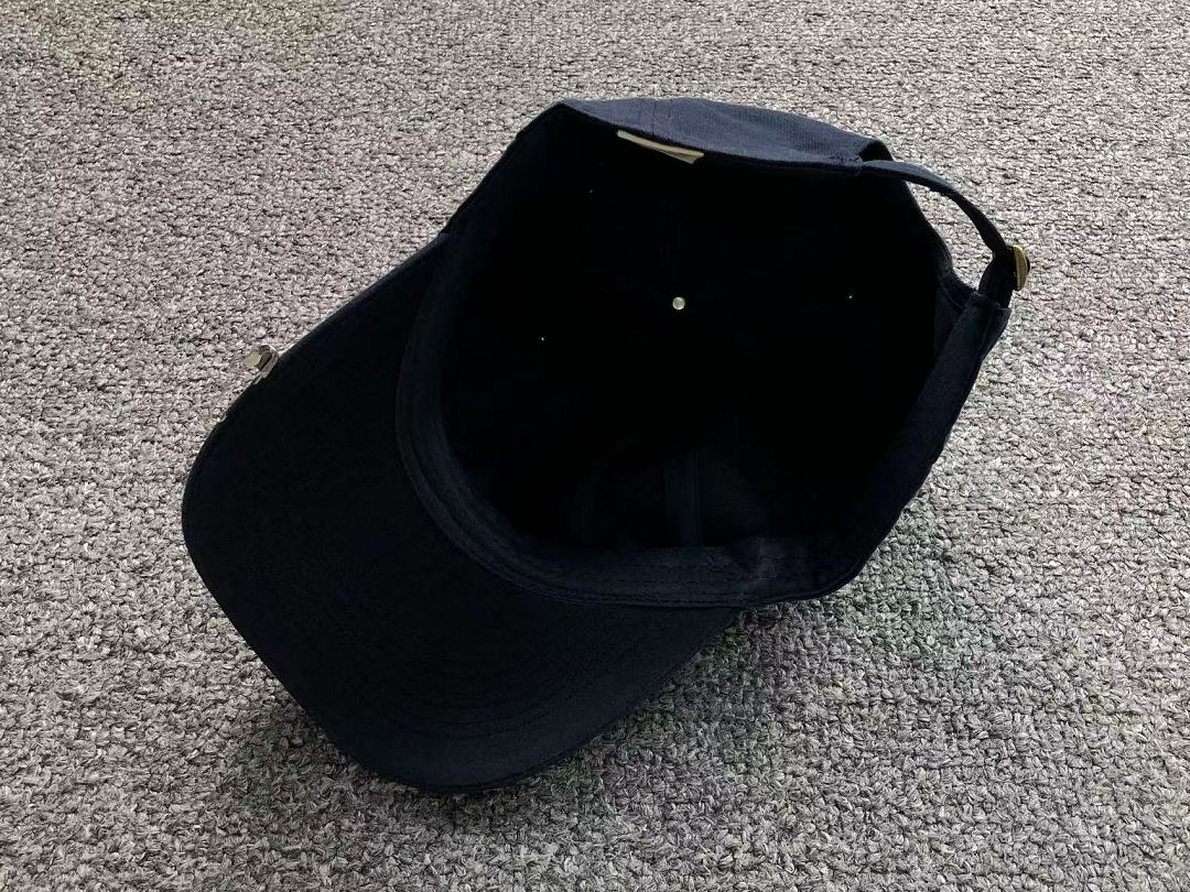 Comme des Garcons 75 C⭐⭐OME HE⭐⭐TS - Image 25