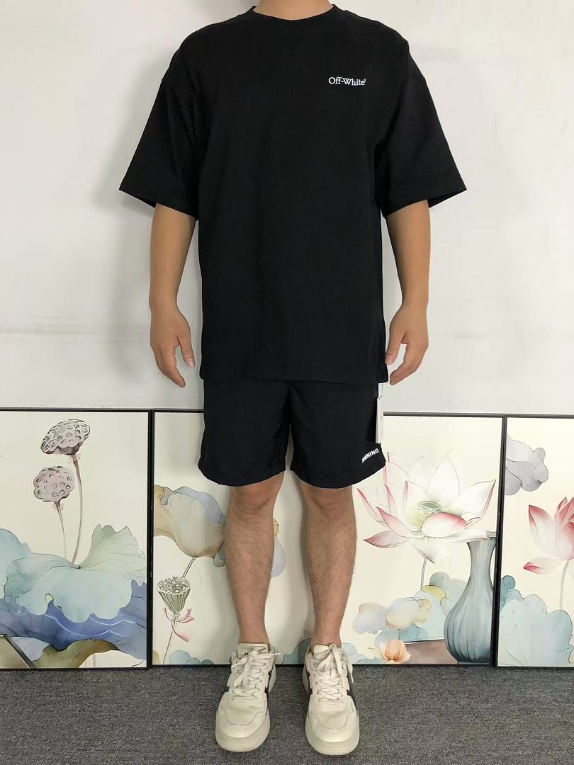 Off-White 105 OFF-WHITE T-SHIRT 5208010619 (Im 170Cm 60Kg I Wear Size M In The Phot) - Image 3