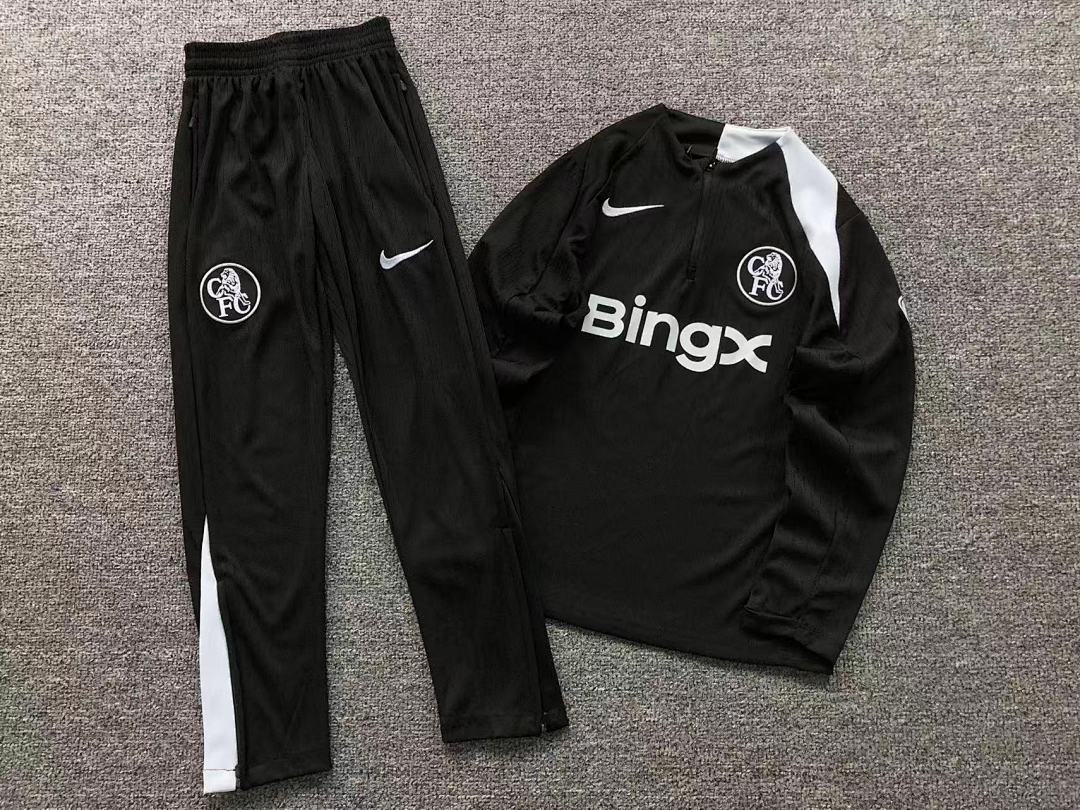 Chanel 135 FOOTBALL LONG SLEEVED TROUSERS - Image 4