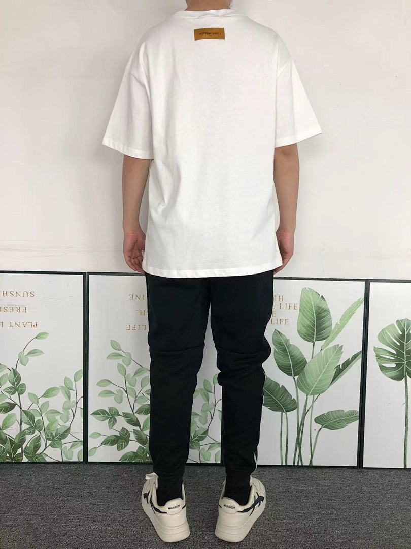 Louis Vuitton 126 L⭐ T-SHIRT 214011436 (Im 170Cm 60Kg I Wear Size S In The Phot) - Image 4