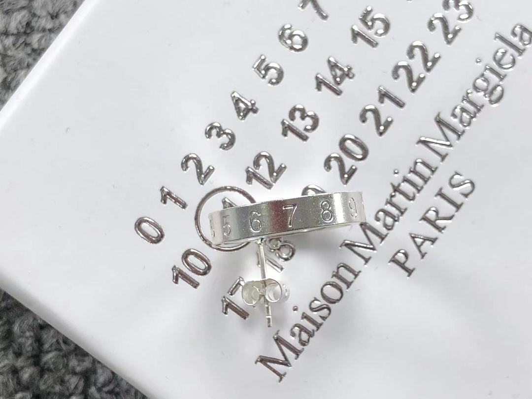 On Running 113 MAISON MARGIELA - Image 8