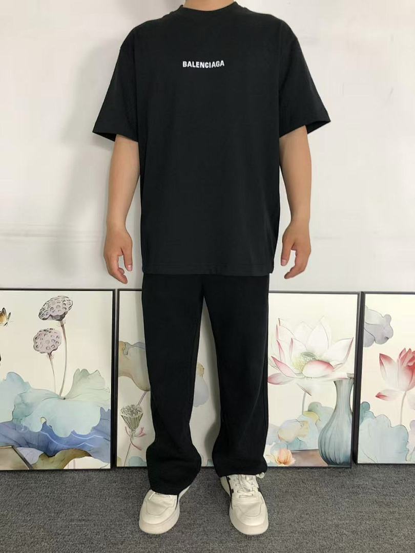 Balenciaga 118 B⭐L⭐⭐⭐IA⭐A T-SHIRT 5232411147 (Im 170Cm 60Kg I Wear Size M In The Phot) - Image 3