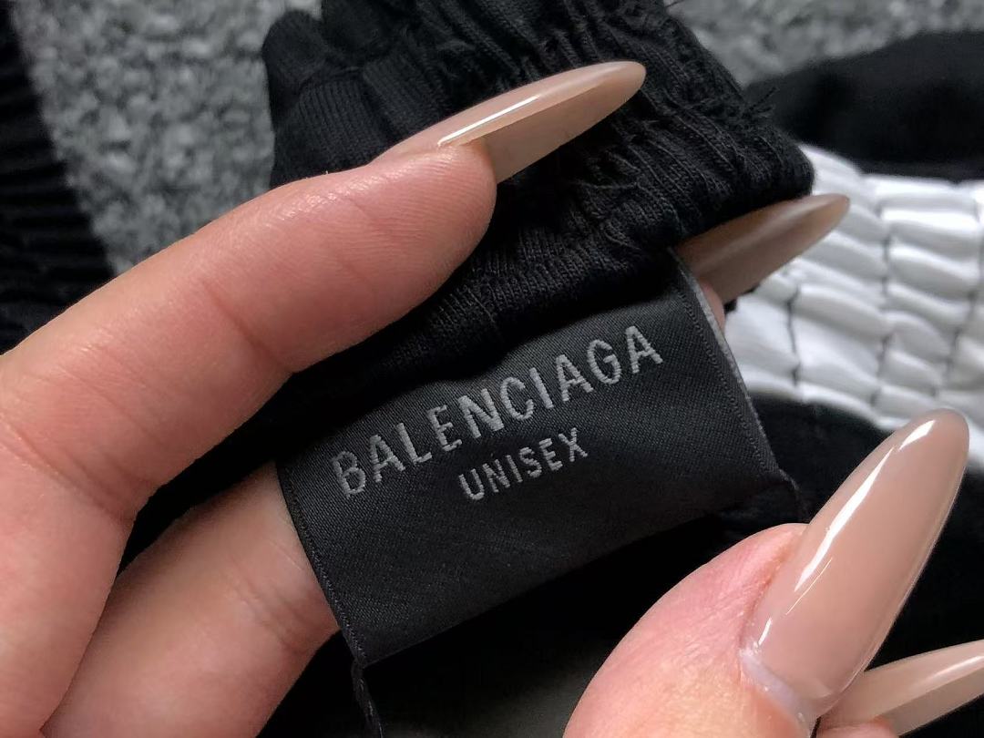 Balenciaga SHORTS 158 B⭐L⭐⭐⭐IA⭐A T-SHIRT - Image 36