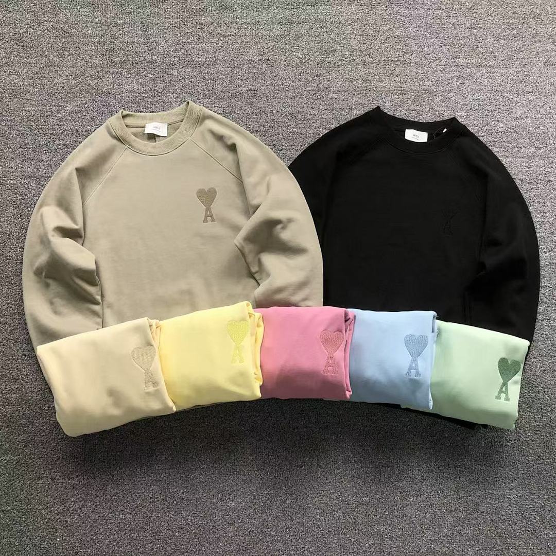 AMI 125 AMI HOODIE 3201080417 (Im 170Cm 60Kg I Wear Size M In The Phot)