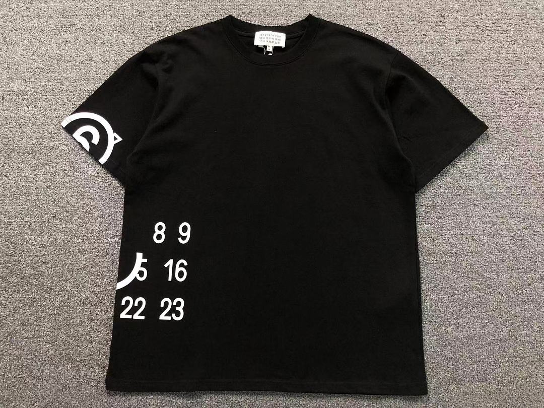 On Running 82 MAISON MARGIELA T-SHIRT 5208210386 (Im 170Cm 60Kg I Wear Size 46 In The Phot) - Image 9