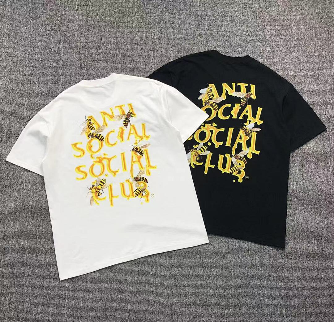 Christian Louboutin 85 ANTI SOCIAL CLUB T-SHIRT