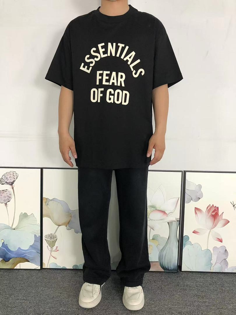 Fear of God 98 FOG T-SHIRT 22040410125 (Im 170Cm 60Kg I Wear Size M In The Phot) - Image 3