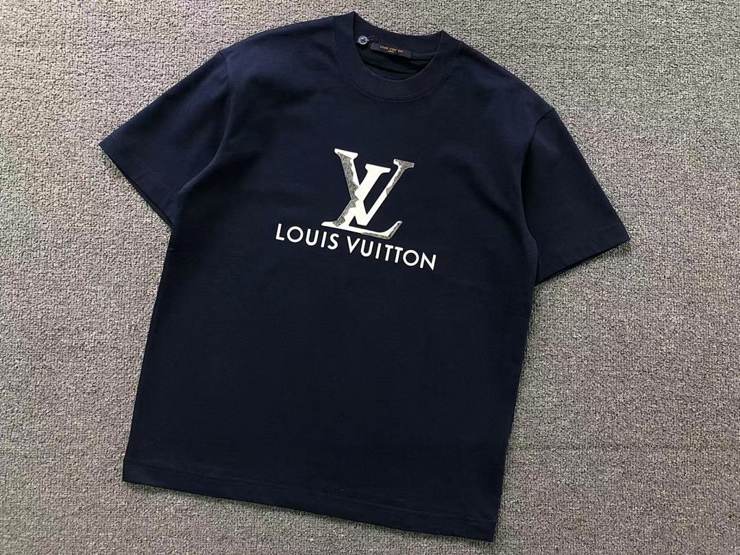 Louis Vuitton 115 L⭐ T-SHIRT 3201120121 (Im 170Cm 60Kg I Wear Size M In The Phot) - Image 11