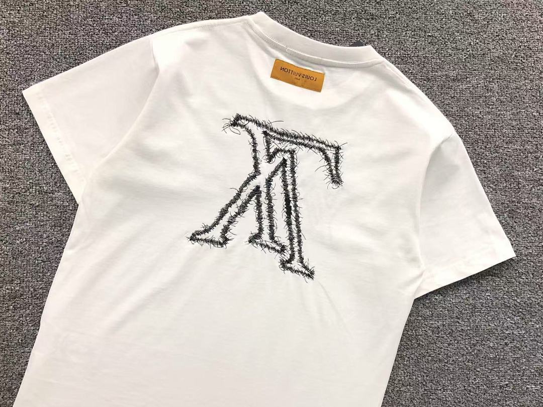 Louis Vuitton 118 L⭐ T-SHIRT 41062617126 (Im 170Cm 60Kg I Wear Size XS In The Phot) - Image 15