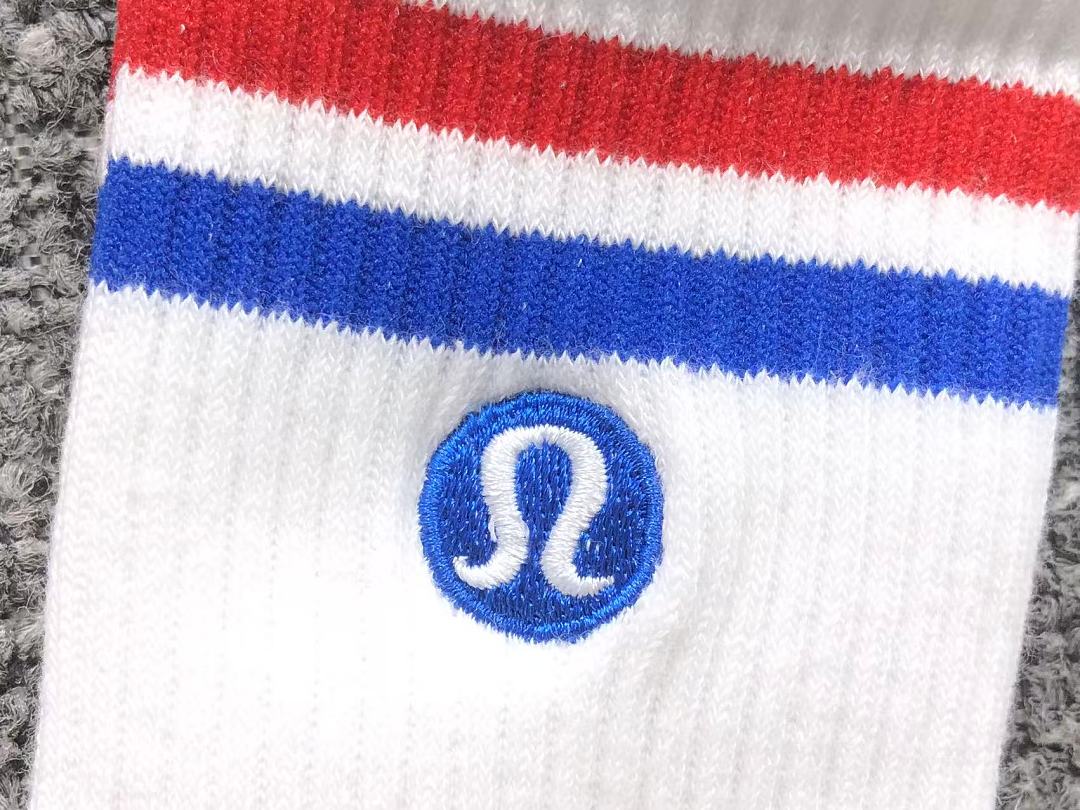 On Running 39 LULULEMON - Image 8