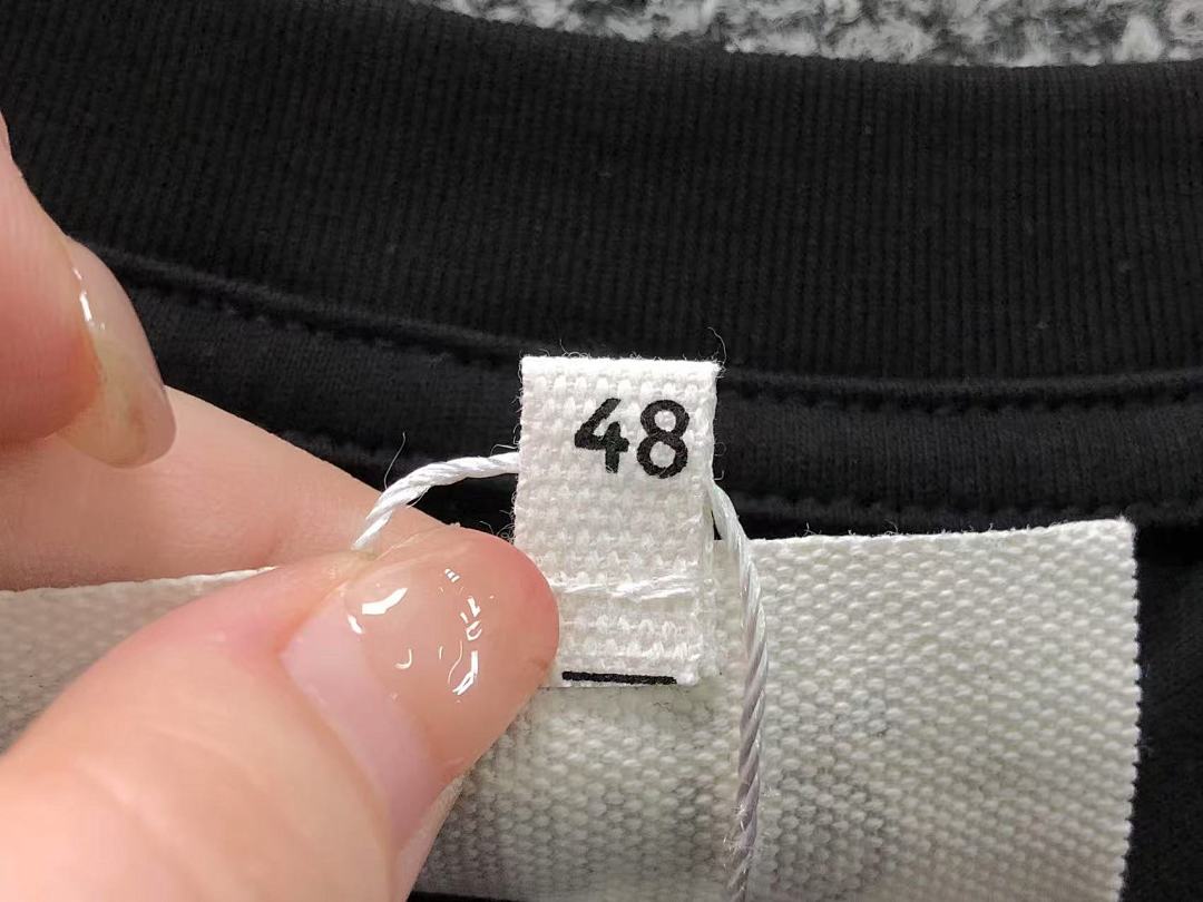 On Running 78 MAISON MARGIELA T-SHIRT 4107050786 (Im 170Cm 60Kg I Wear Size 48 In The Phot) - Image 24