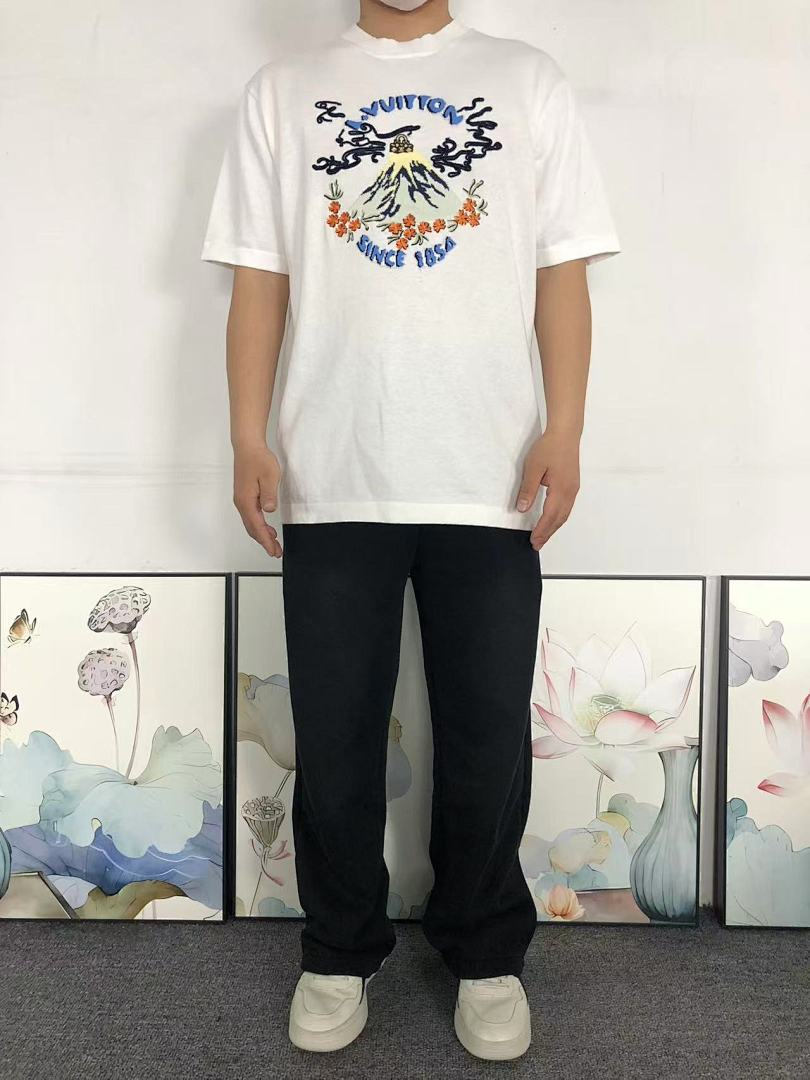 Louis Vuitton 178 L⭐ T-SHIRT SWEATER 2201235621 (Im 170Cm 60Kg I Wear Size M In The Phot) - Image 3