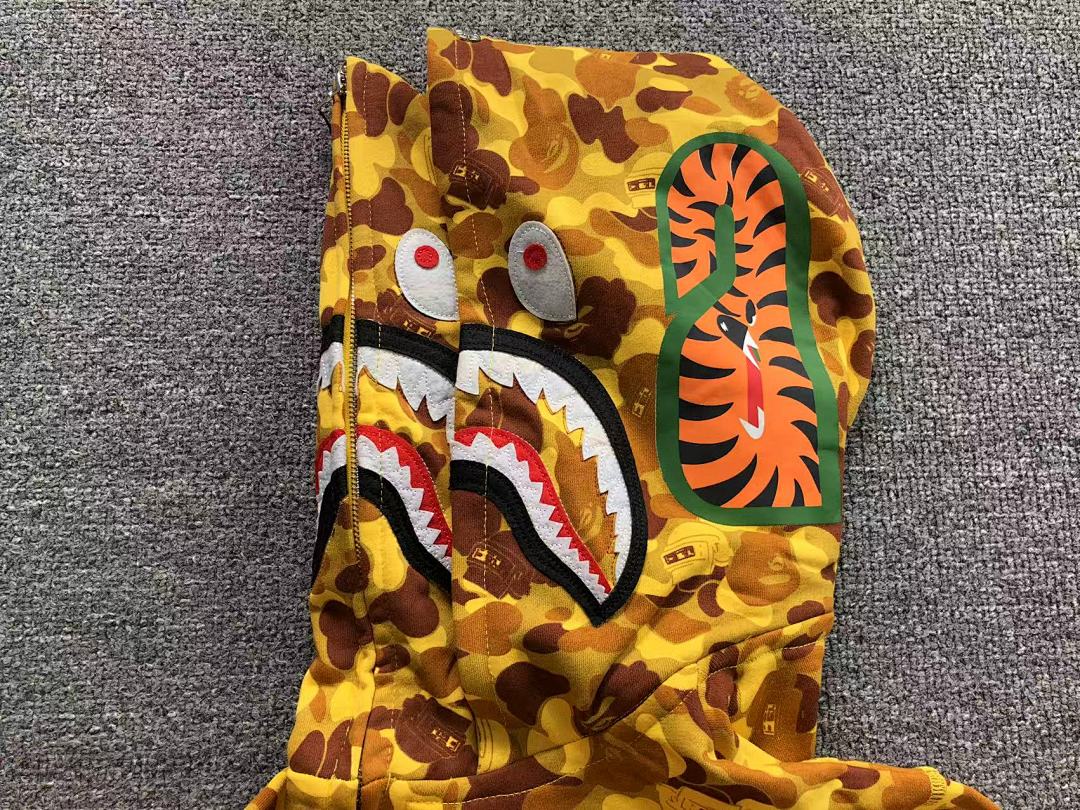 Bape 238 BAPE HOODIE 4110200677 (Im 170Cm 60Kg I Wear Size L In The Phot) - Image 9