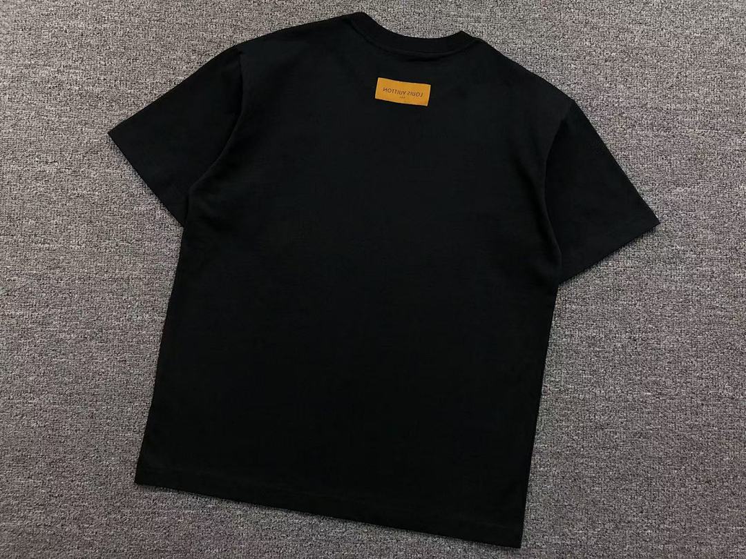 Louis Vuitton 115 L⭐ T-SHIRT 412144021 (Im 170Cm 57Kg I Wear Size L In The Phot) - Image 17