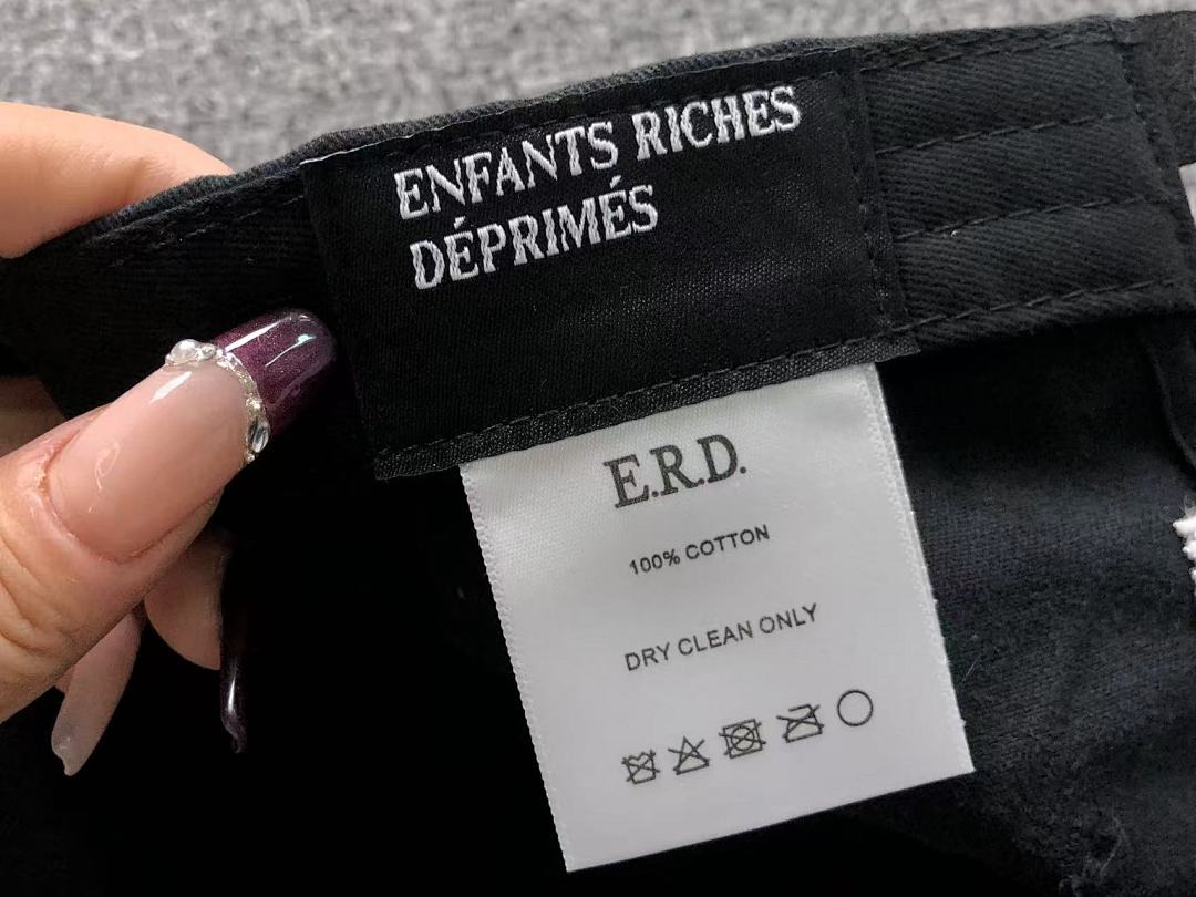 Chanel 75 ENFANTS RICHES DEPRIMES - Image 17